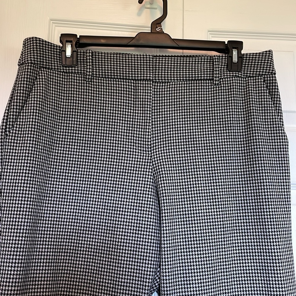 Women’s Talbots Sz 16 houndstooth black gray dress pants pockets Hampshire ankle